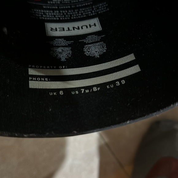 Hunter Rain Boots in size 8. Tall and Navy Blue. Worn once! Excellent condition - Picture 5 of 5